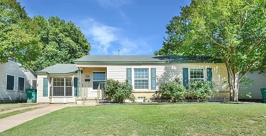 507 Neil St