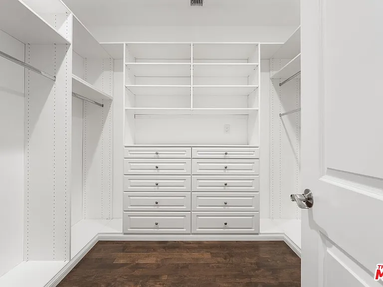 22405 Calipatria Dr — Photo 17