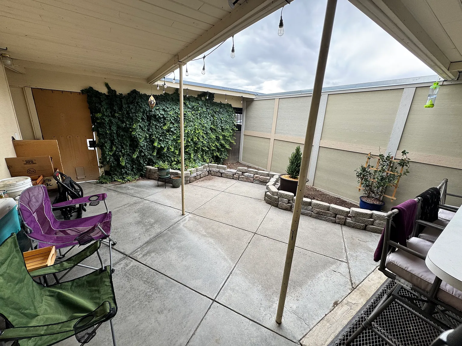 3 bed, 2250 sqft, $1,000 — Photo 4