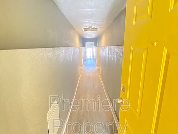 2nd image of 3000 E Linwood Blvd Unit 3SE