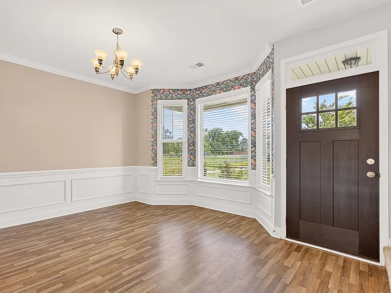 793 Silver Pines Ln — Photo 10