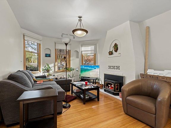 5th image of 412 Leland Ave