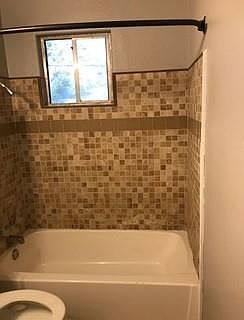 4th image of 3614 Kenwood St