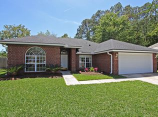 5258 Chestnut Lake Dr, Jacksonville, FL 32258