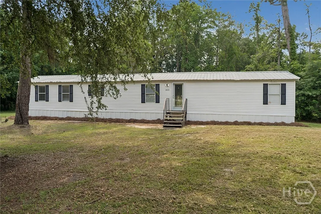 3 bed, 2.0 bath, 1152 sqft, $1,800 — Photo 1