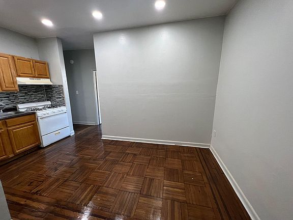 4th image of 252 Mount Prospect Ave #105