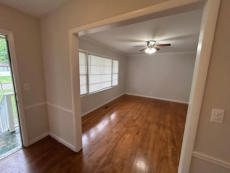 3614 Wilbur Ave NW — Photo 9