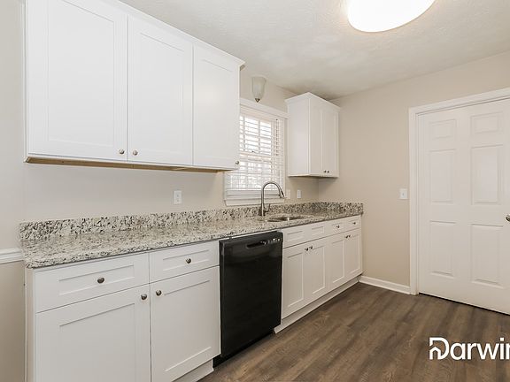 4th image of 4100 Summer Wood Dr