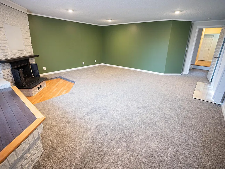 22516 Socia St — Photo 29