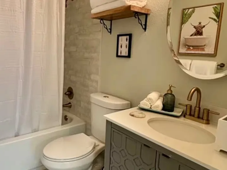 6253 Willow Ln — Photo 2