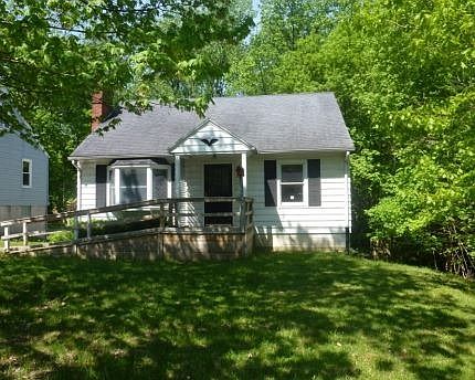 1st image of 370 Emerald Ave