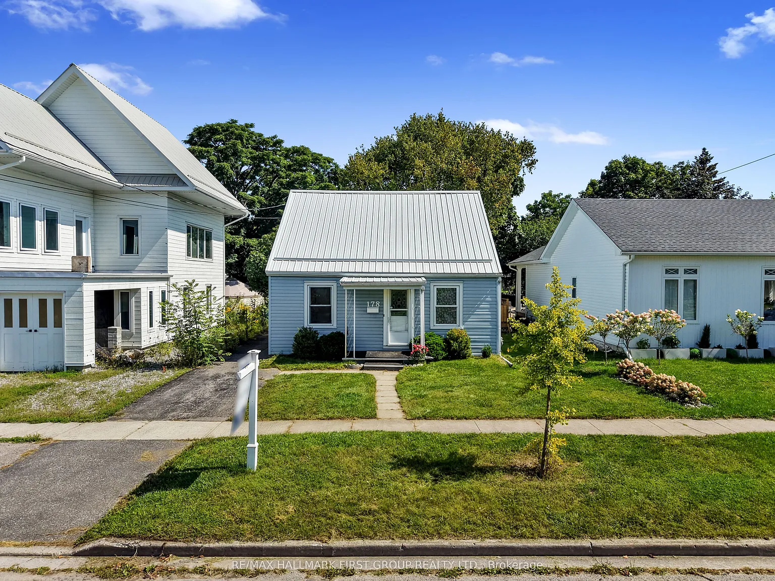 4 bed, $2,700 — Photo 2