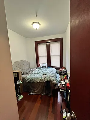 Rented by Manhattan Dwelling Corporation | media 12