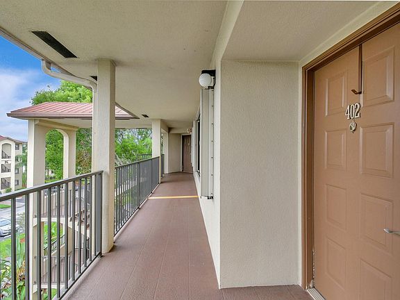 5th image of 900 SW 142nd Avenue #402 L