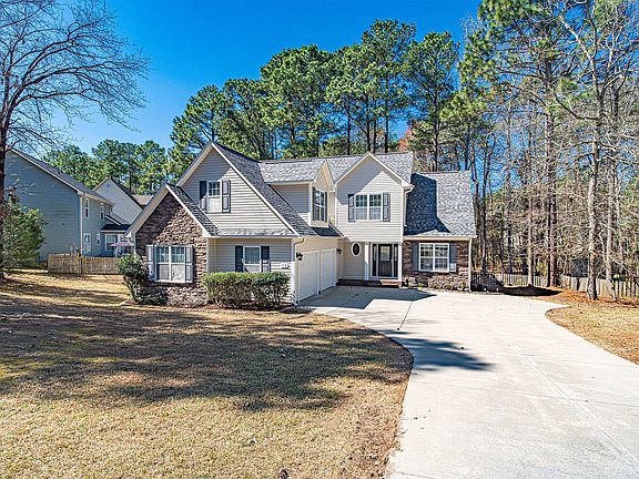 2nd image of 36 Riviera Ln