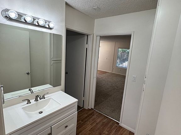 3rd image of 4552 Oregon St #6