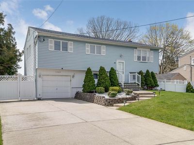 1604 Church St, Holbrook, NY, 11741