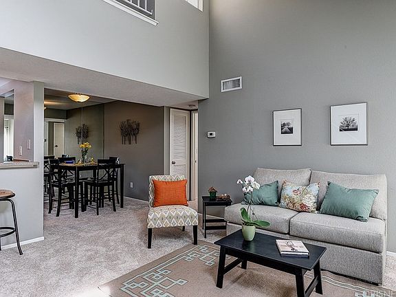 3rd image of 24143 Del Monte Dr Unit 274
