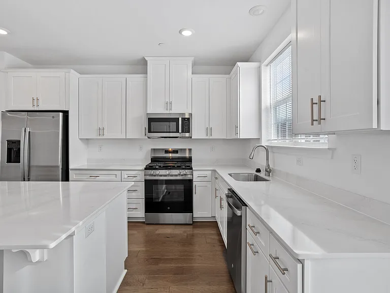 137 Ada Hightower Ave — Photo 7