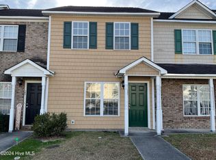 105 Bridgewood Dr, Jacksonville, NC 28546
