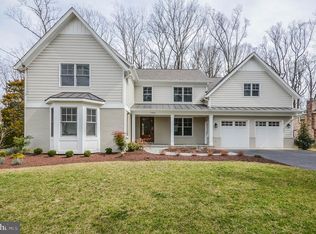 7929 Robison Rd, Bethesda, MD 20817