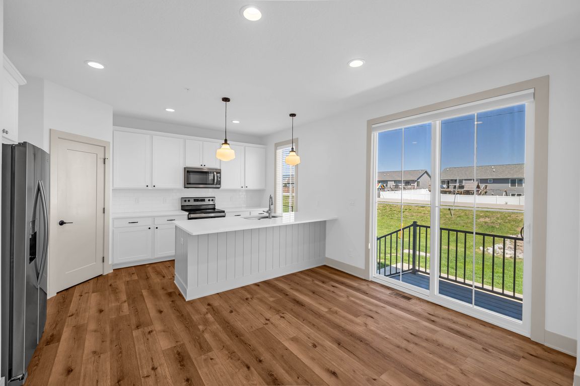 next background image