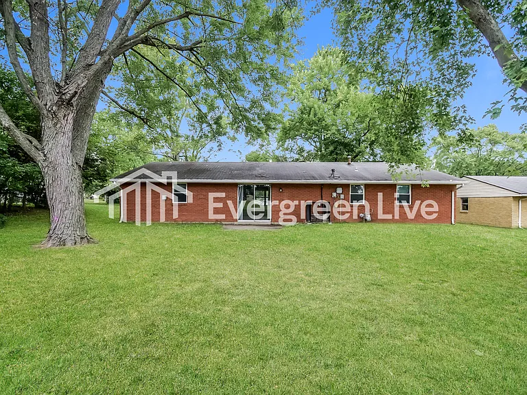 10407 Chris Dr — Photo 15