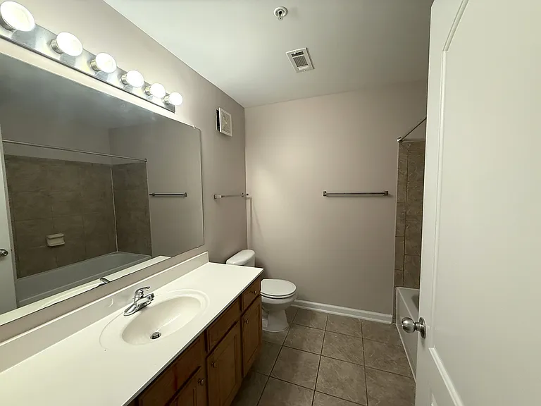 Brookwood Terrace Apartments — Photo 40