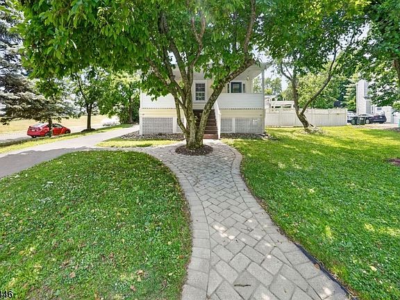 2nd image of 20 Kline Blvd