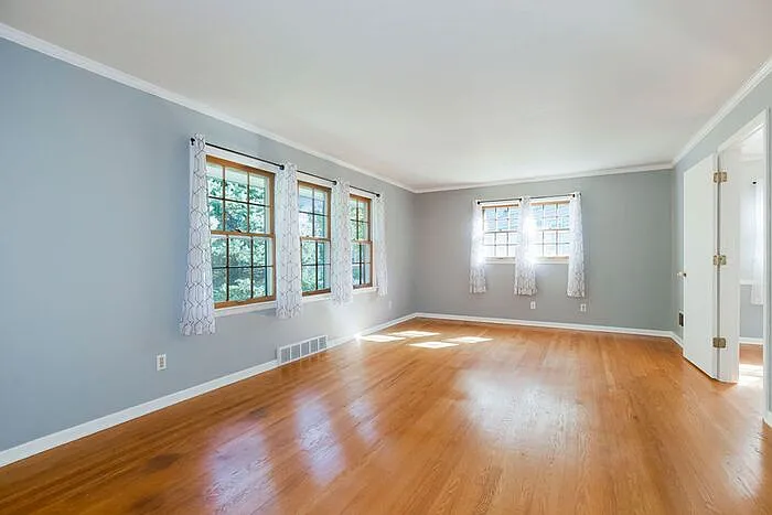 5205 W 79th St — Photo 12