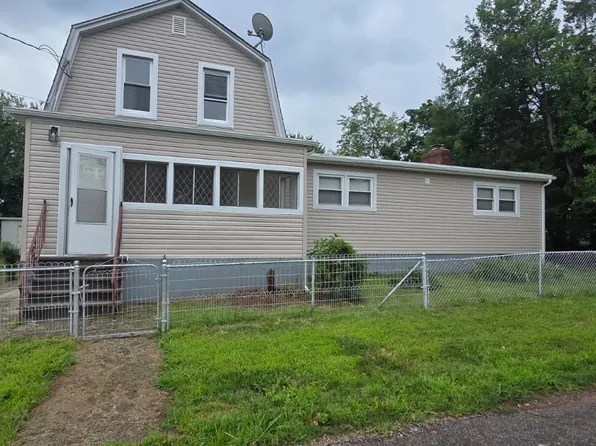 2 S Dover Ave, Somerset, NJ 08873