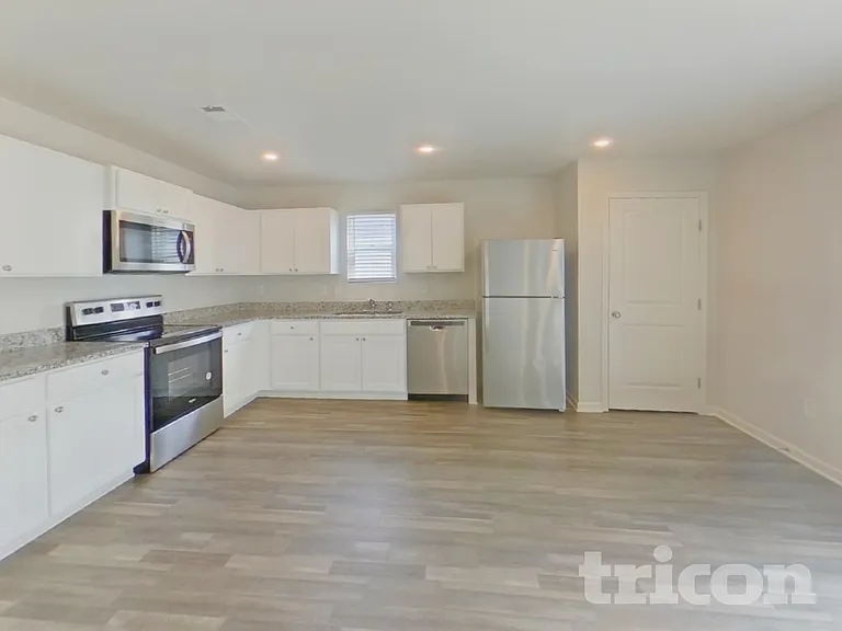 507 Dayspring Dr — Photo 7