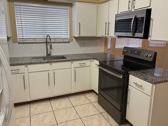 4th image of 9918 W Madrugada Ave