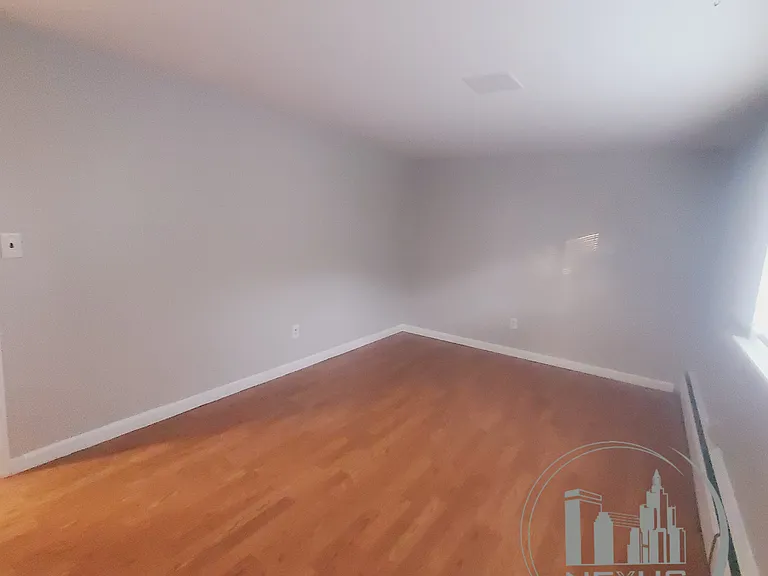 219 Bishop Dr — Photo 13