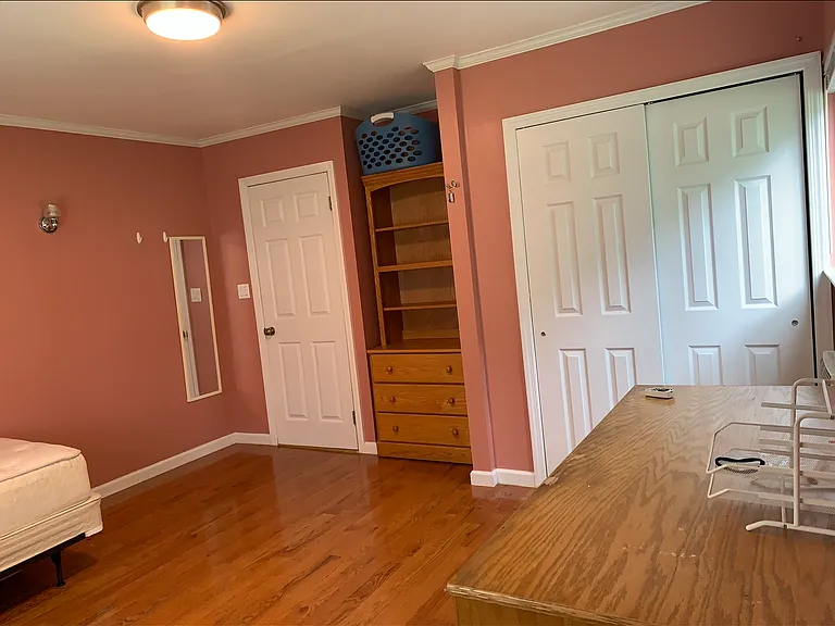 Rainbow Dr — Photo 3