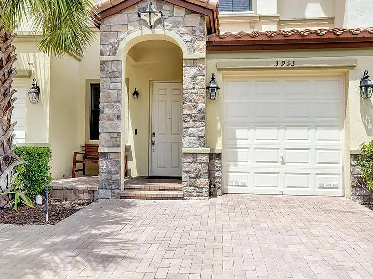 3953 Allerdale Pl — Photo 4
