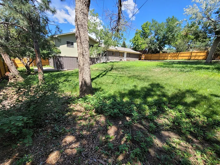 3917 Applewood Dr — Photo 36