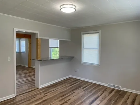 103 W Carr St, Mebane, NC 27302