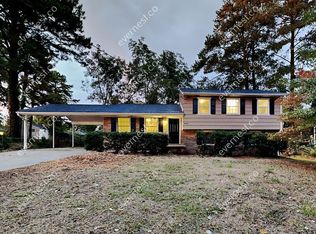 6010 Cristie Dr, Ellenwood, GA 30294