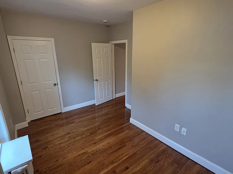 1176 Hyde Park Ave — Photo 6