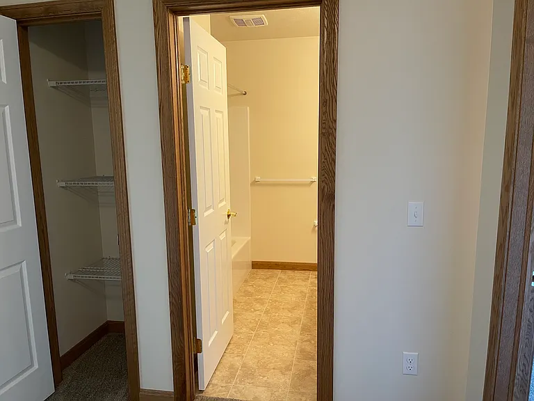 2962 Lena Ct — Photo 11