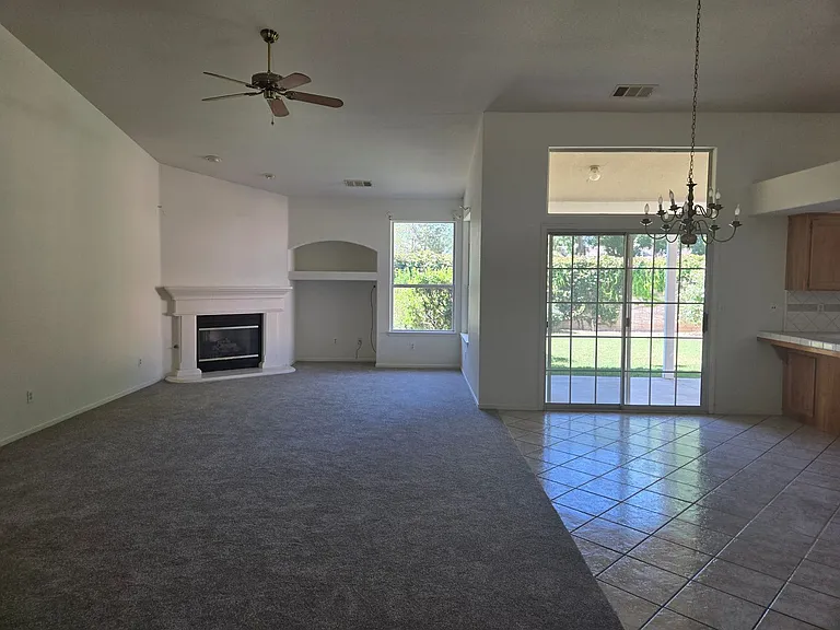 2738 W Ceres Ct — Photo 3
