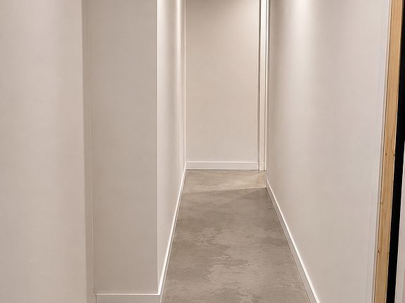 5th image of 1632 Main St #B