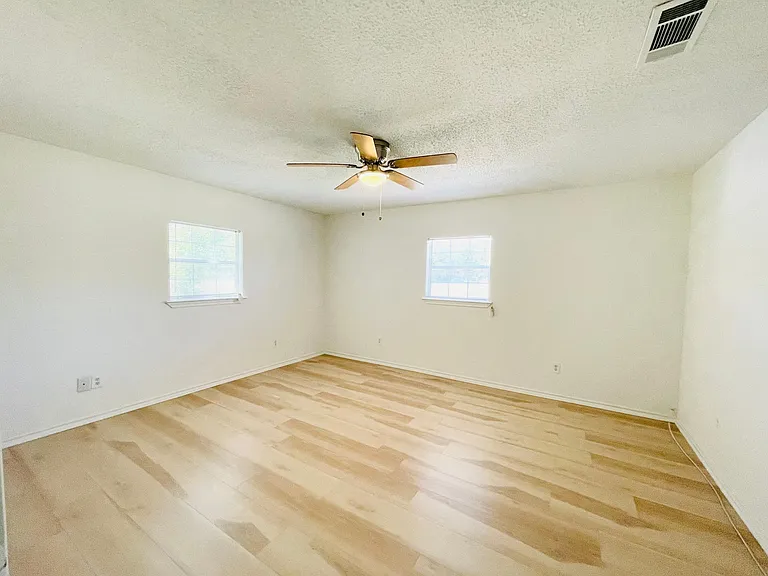 807 S Catherine St — Photo 10