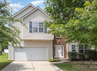 5710 Falkirk Ln, Matthews, NC 28104