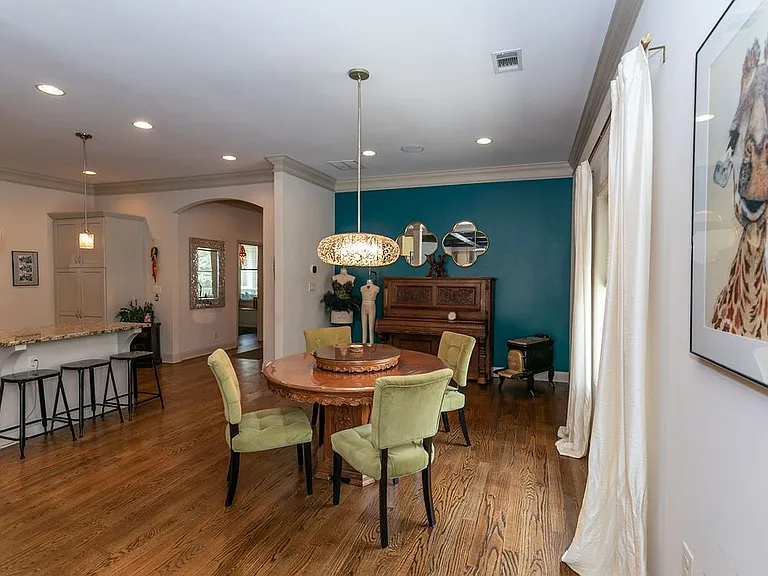 1084 Sanders Ave SE — Photo 10