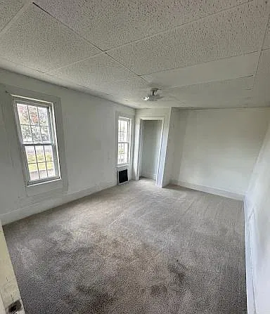 Studio, 1.0 bath, $950 — Photo 3