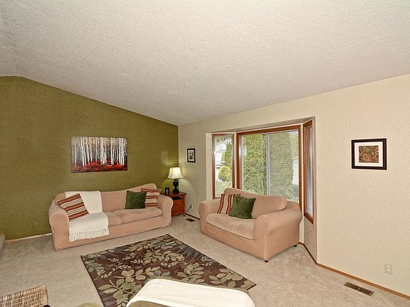 3rd image of 5228 122nd Pl SE