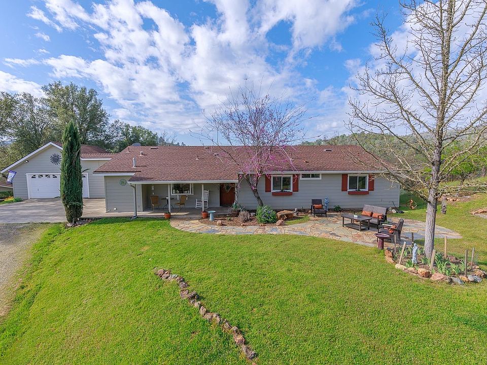 1st image of 4479 Bridgeport Dr
