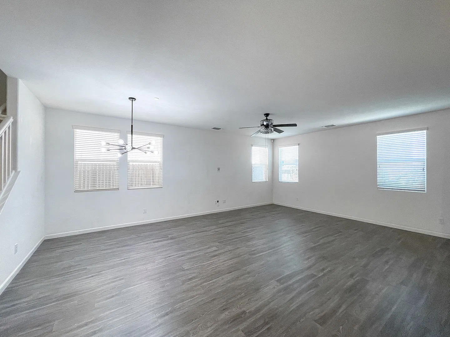 4 Bedroom house in Natomas Available for Rent! — Photo 2